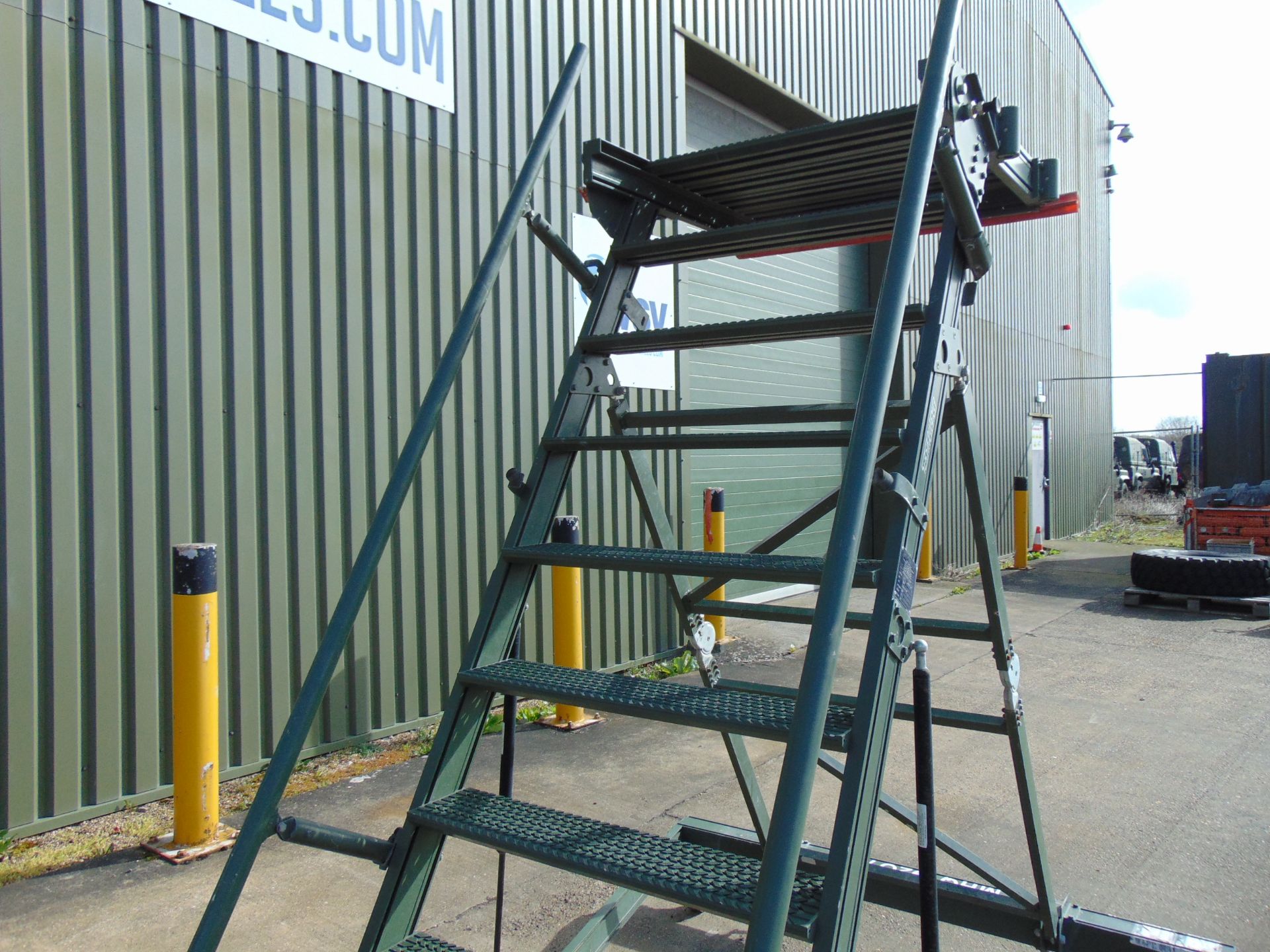 Test-Fuchs Aluminium Collapsible Warehouse Access Steps 2.4m Max Platform Height - Image 3 of 11