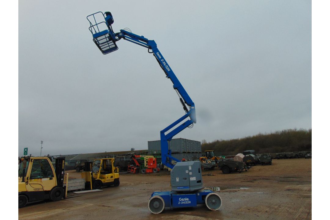 Genie Z-34/22N Articulated Electric Boom Lift ONLY 724 HOURS! - Image 11 of 18