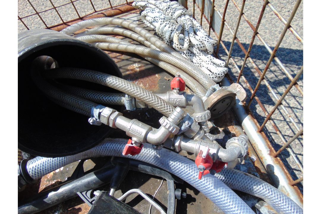 Hoses, Taps, Hammers, Hooks etc - Image 6 of 7