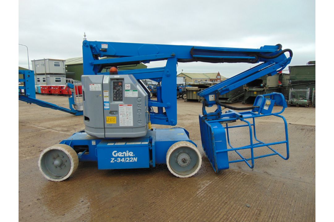 Genie Z-34/22N Articulated Electric Boom Lift ONLY 724 HOURS! - Image 5 of 18