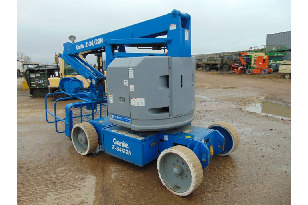 Genie Z-34/22N Articulated Electric Boom Lift ONLY 724 HOURS! - Image 8 of 18