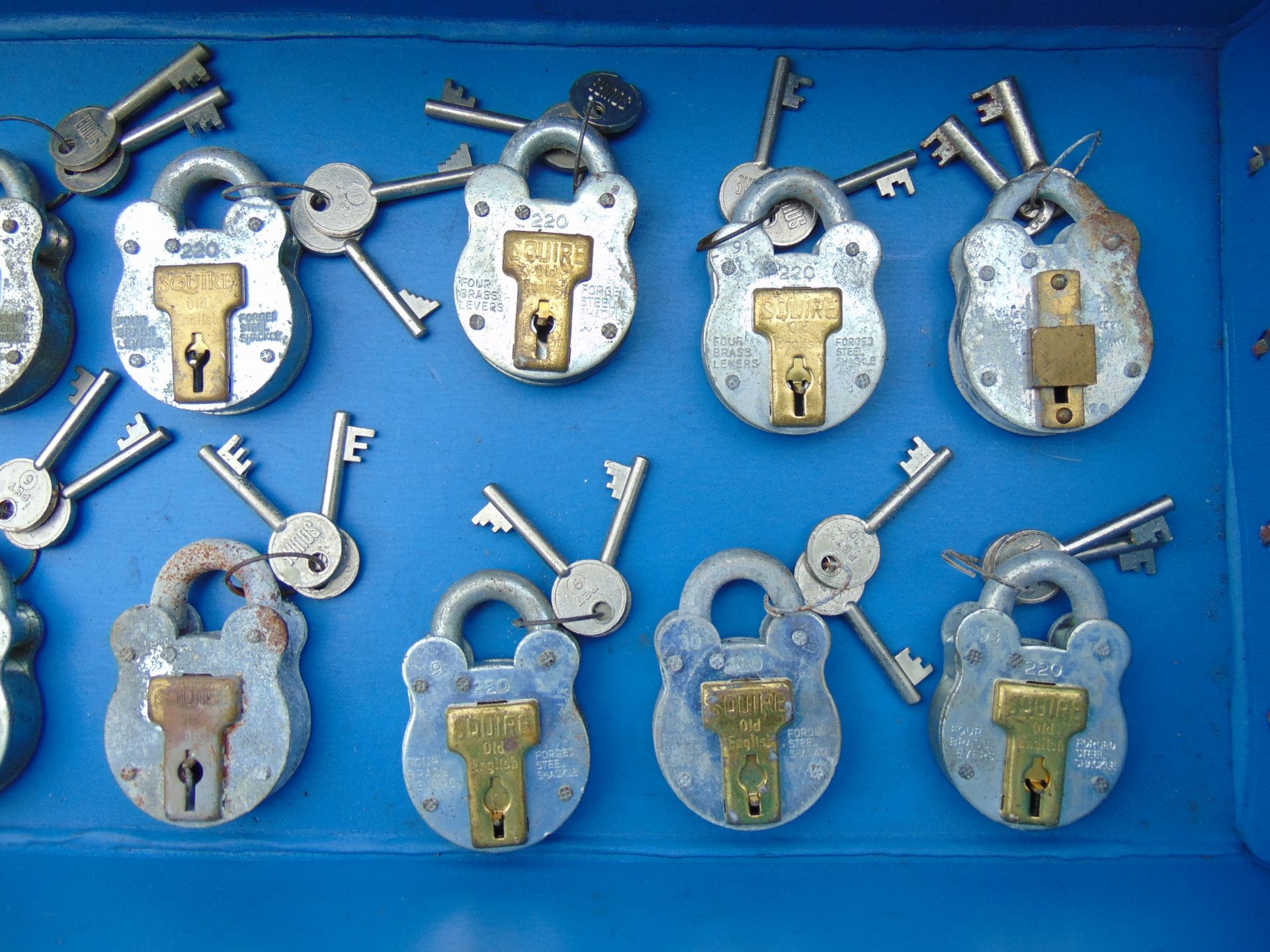 20 x MoD Padlocks c/w Keys - Image 2 of 5