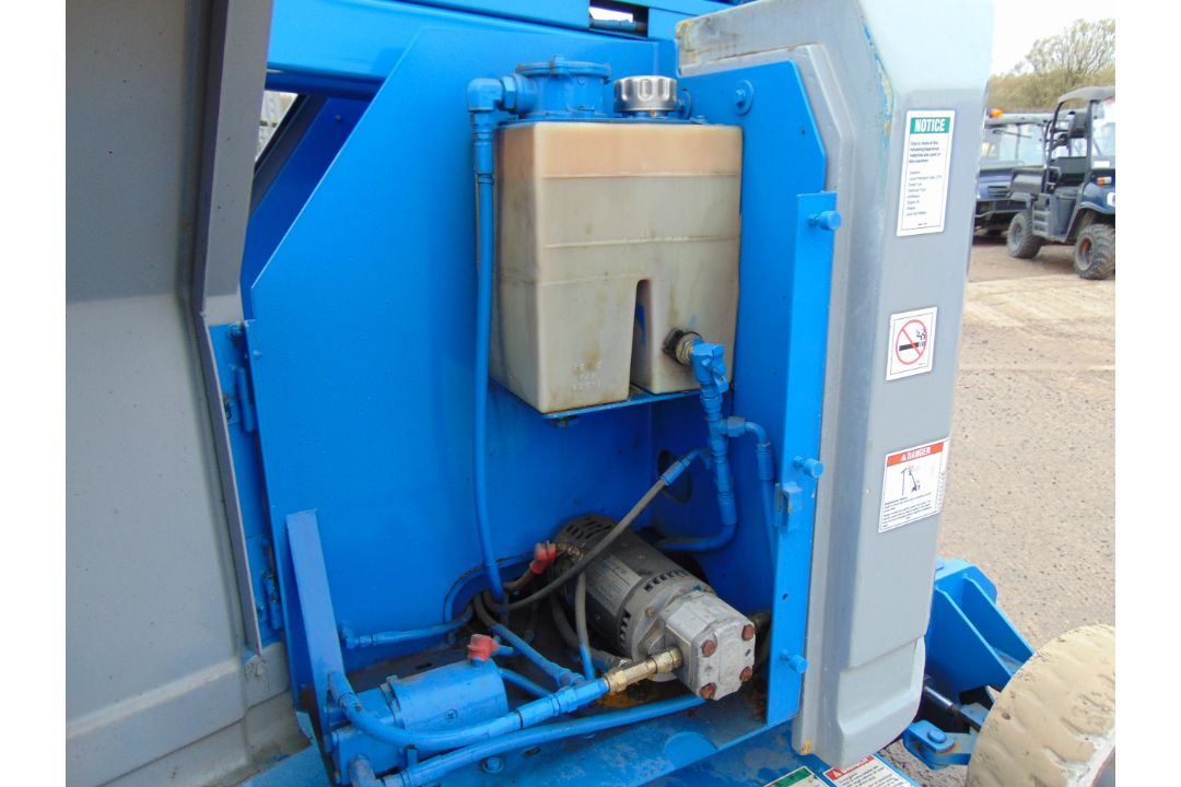 Genie Z-34/22N Articulated Electric Boom Lift ONLY 724 HOURS! - Image 16 of 18