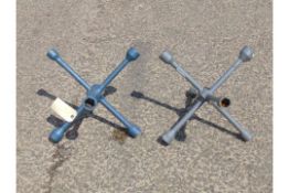 2 x Heavy Duty Unissued Wheel Brace Spiders