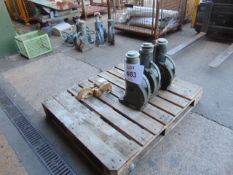 3 x Hydra Lite 20 ton Hydraulic Jacks and Thiele Lifting hook