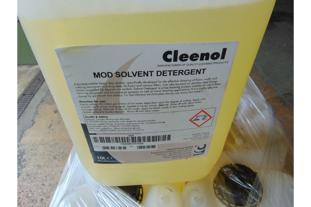 Unissued 25 x 10 Litre Drums of Cleenol MoD Solvent Detergents High Specification - Image 1 of 5