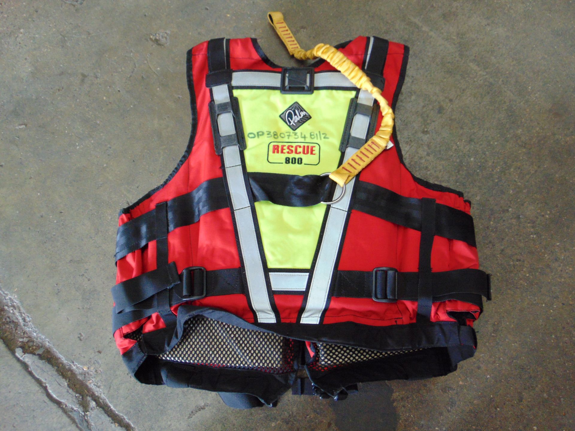 Palm Professional Rescue 800 Buoyancy Aid - PFD Personal Floatation Device Size L/XL - Image 3 of 4
