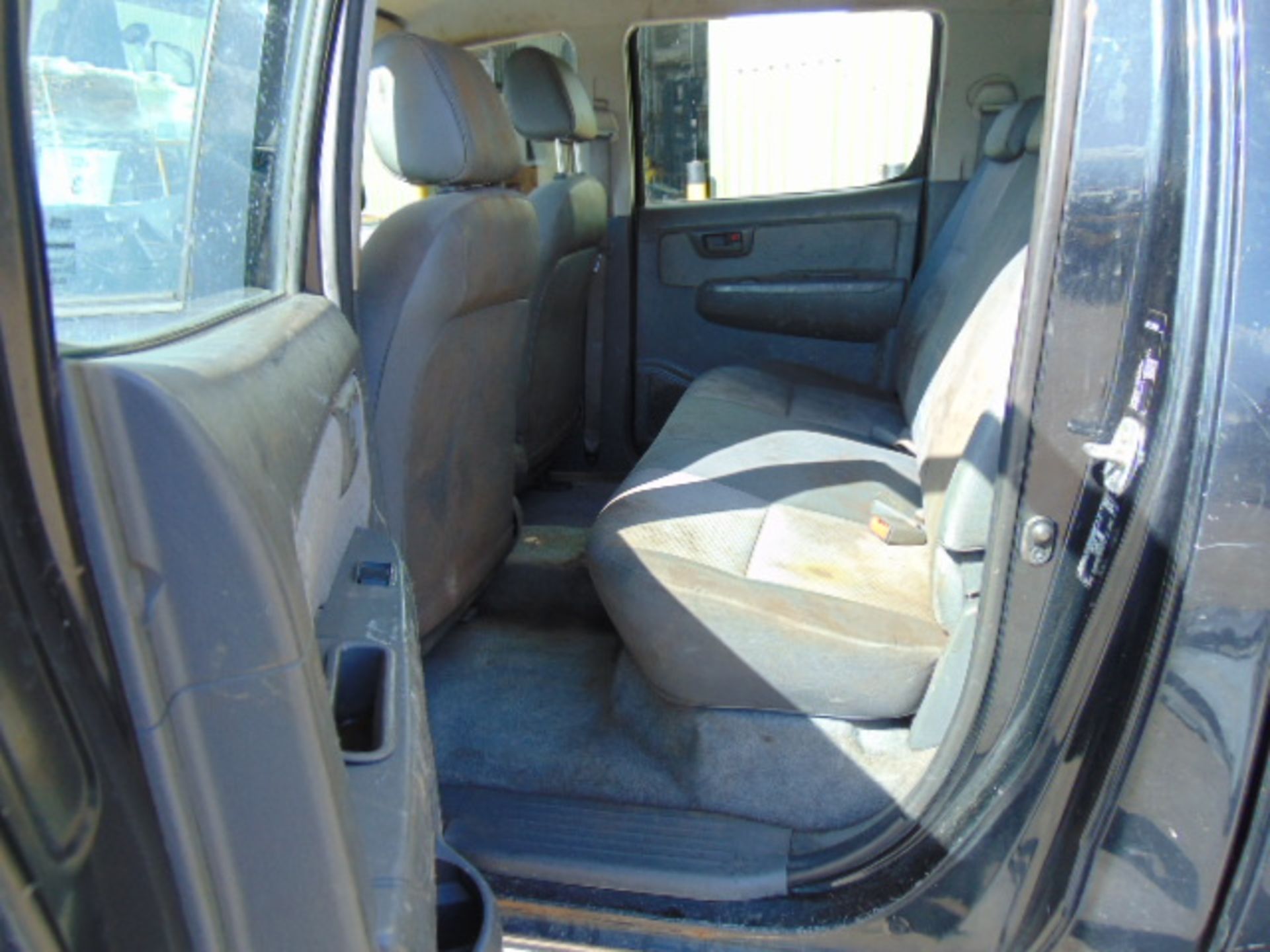 2012 Toyota Hilux HL2 Pick up 4x4 Double Cab with Truckman Hard Top - Image 14 of 41