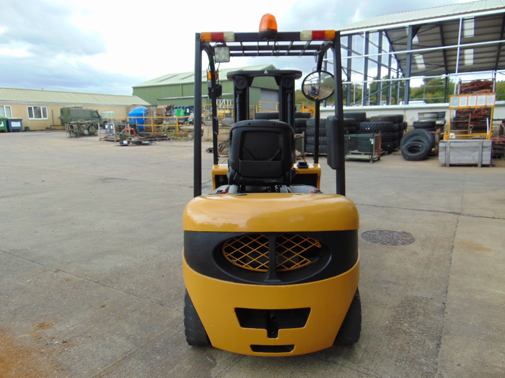 Maximal M25 2500Kg Diesel Fork Lift Truck - Image 7 of 22