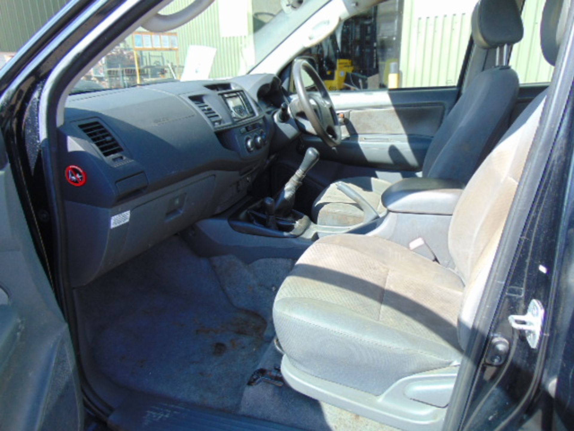 2012 Toyota Hilux HL2 Pick up 4x4 Double Cab with Truckman Hard Top - Image 15 of 41