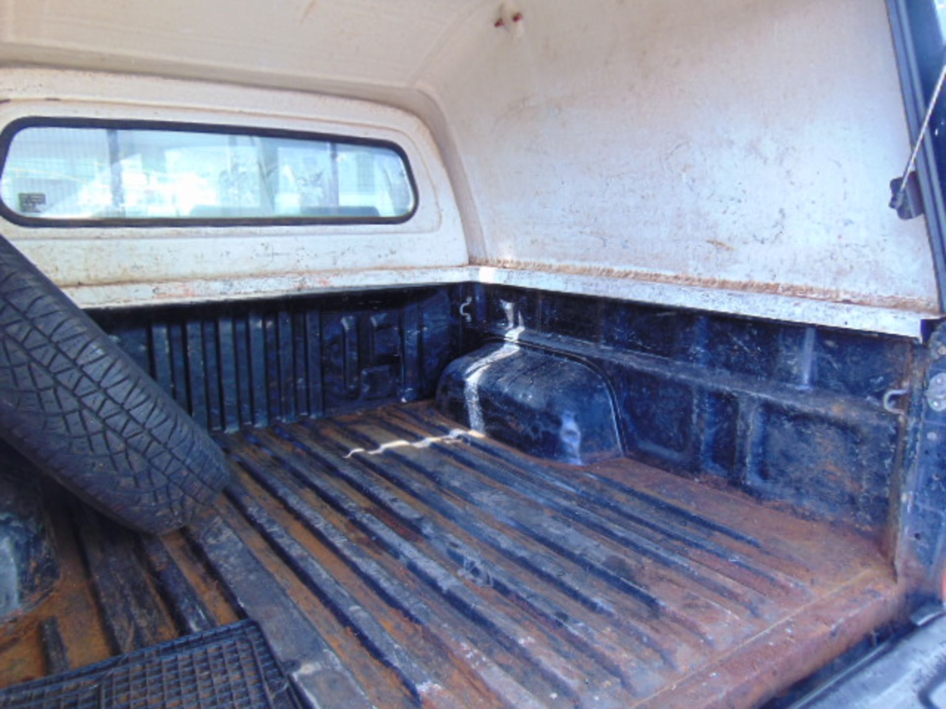 2012 Toyota Hilux HL2 Pick up 4x4 Double Cab with Truckman Hard Top - Image 10 of 41