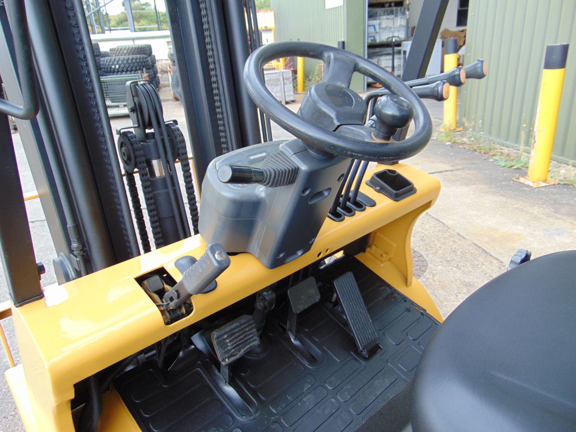 Maximal M25 2500Kg Diesel Fork Lift Truck - Image 18 of 22