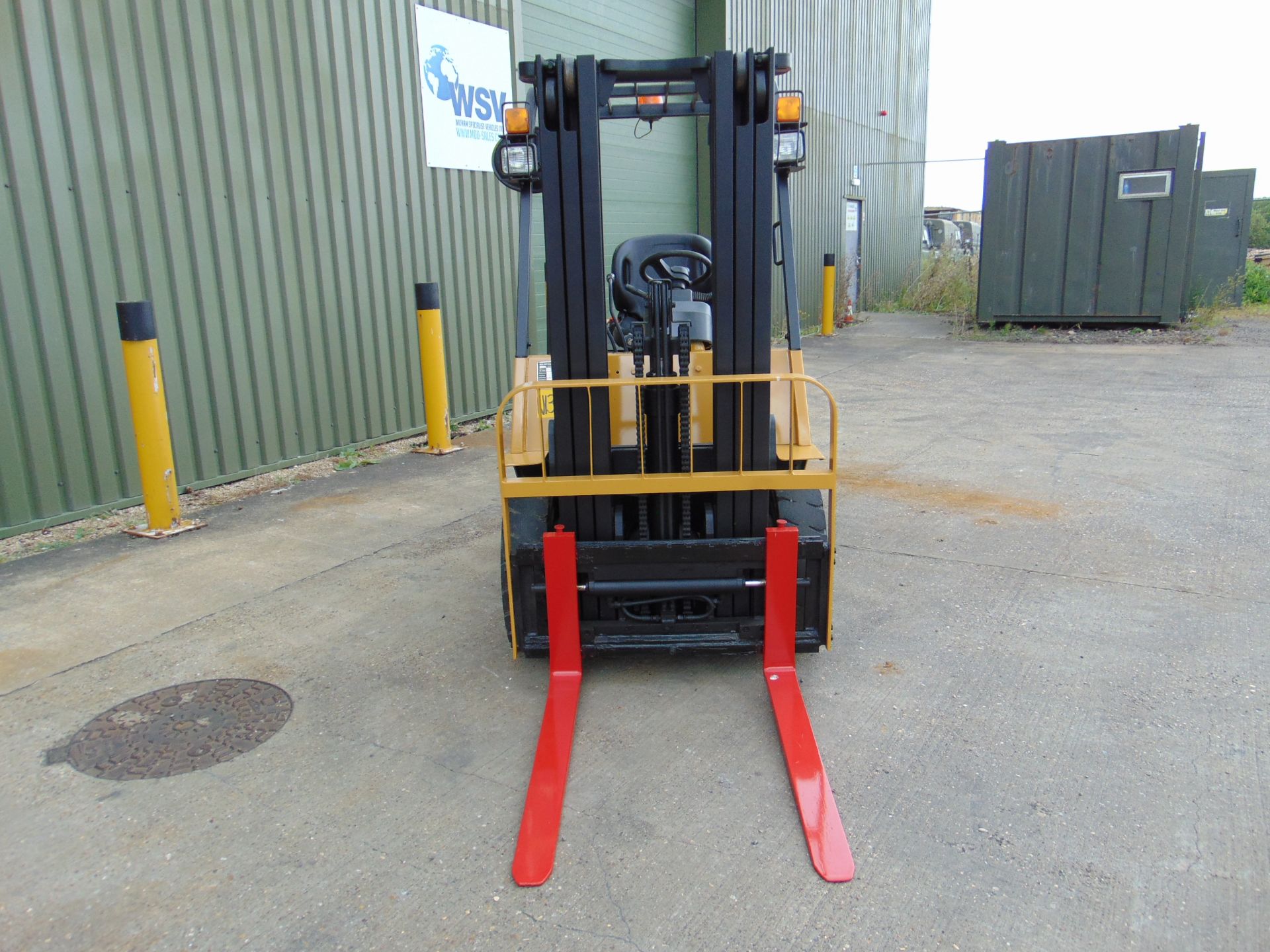 Maximal M25 2500Kg Diesel Fork Lift Truck - Image 3 of 22