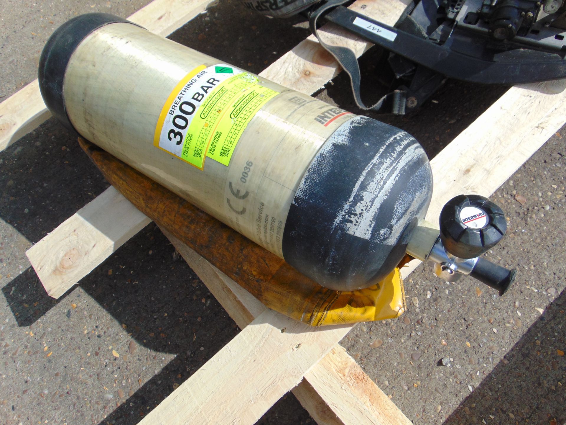 Interspiro Spiroguide II SCBA pack frame harness with Mask and 300 Bar Cylinder - Image 7 of 7