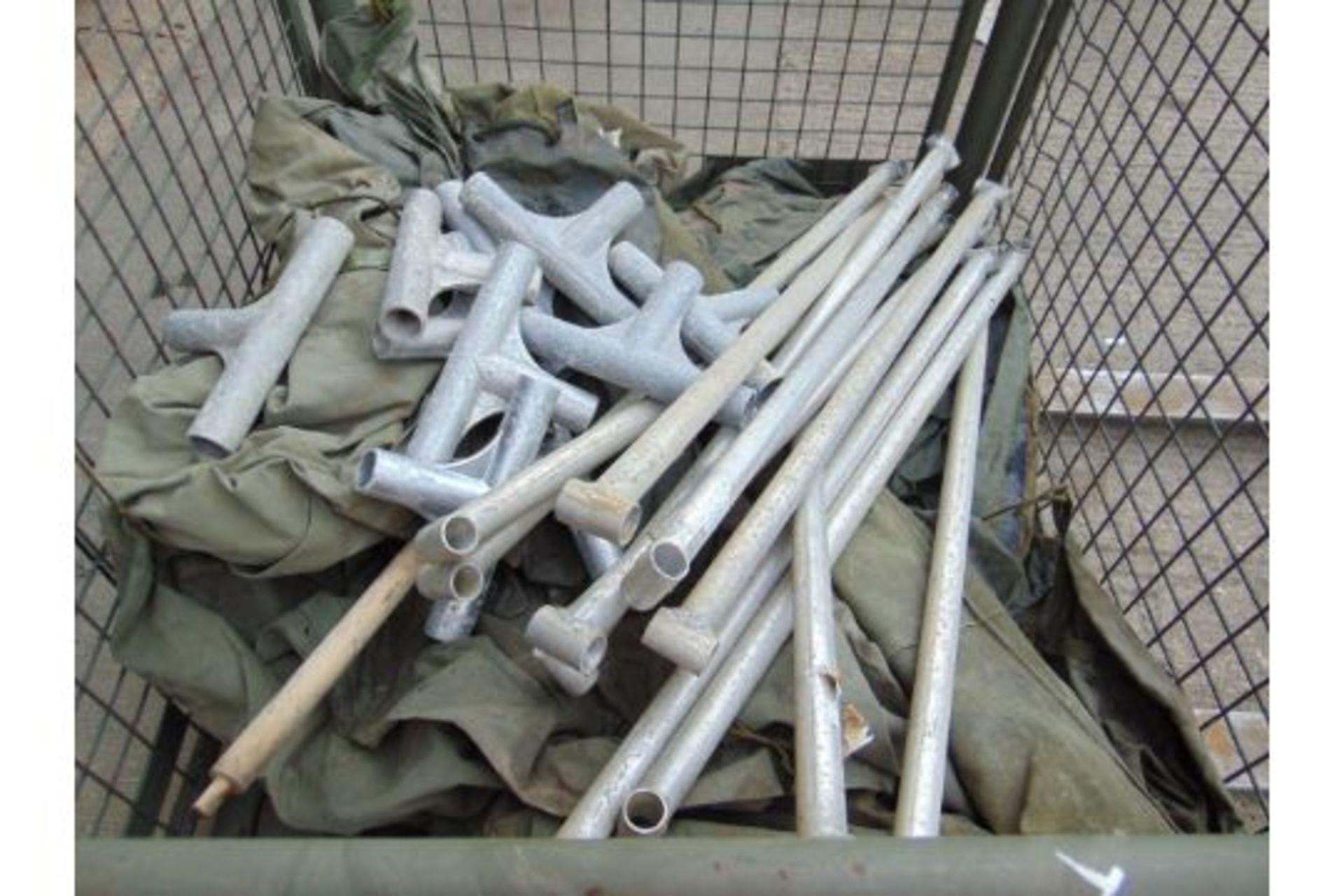 1 x Stillage British Army Tents Poles, Angles Pegs etc