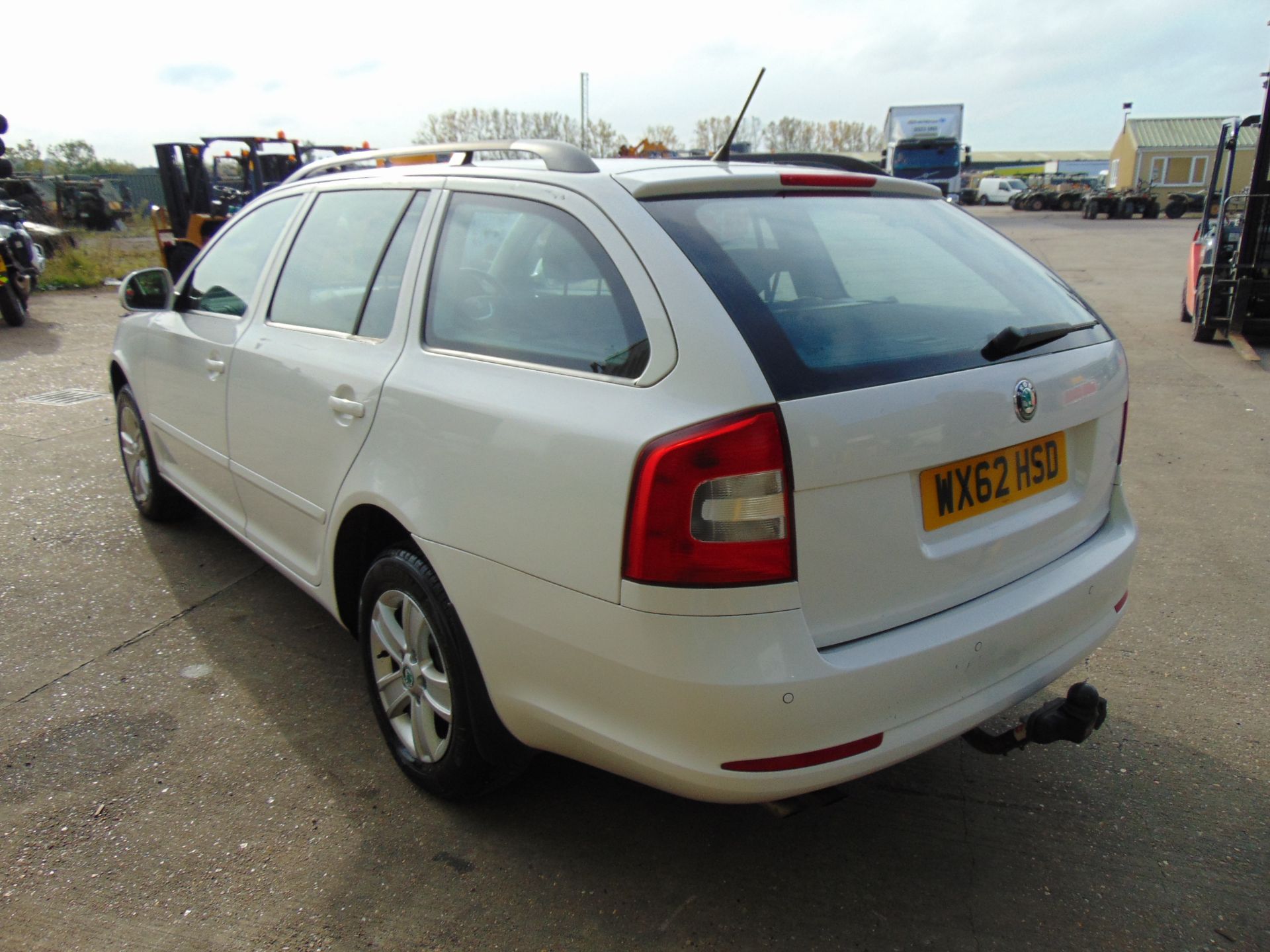 Fire and Rescue Service 2012 Skoda Octavia 4x4 2.0L 150BHP Diesel Estate - Image 9 of 20