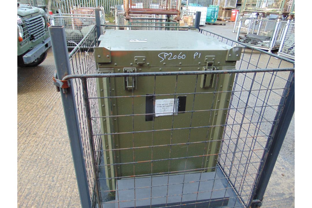 AFV Sight Periscope Gyro Stabilized Head assembly for MBT Challenger Tank in Transit Case - Image 7 of 11
