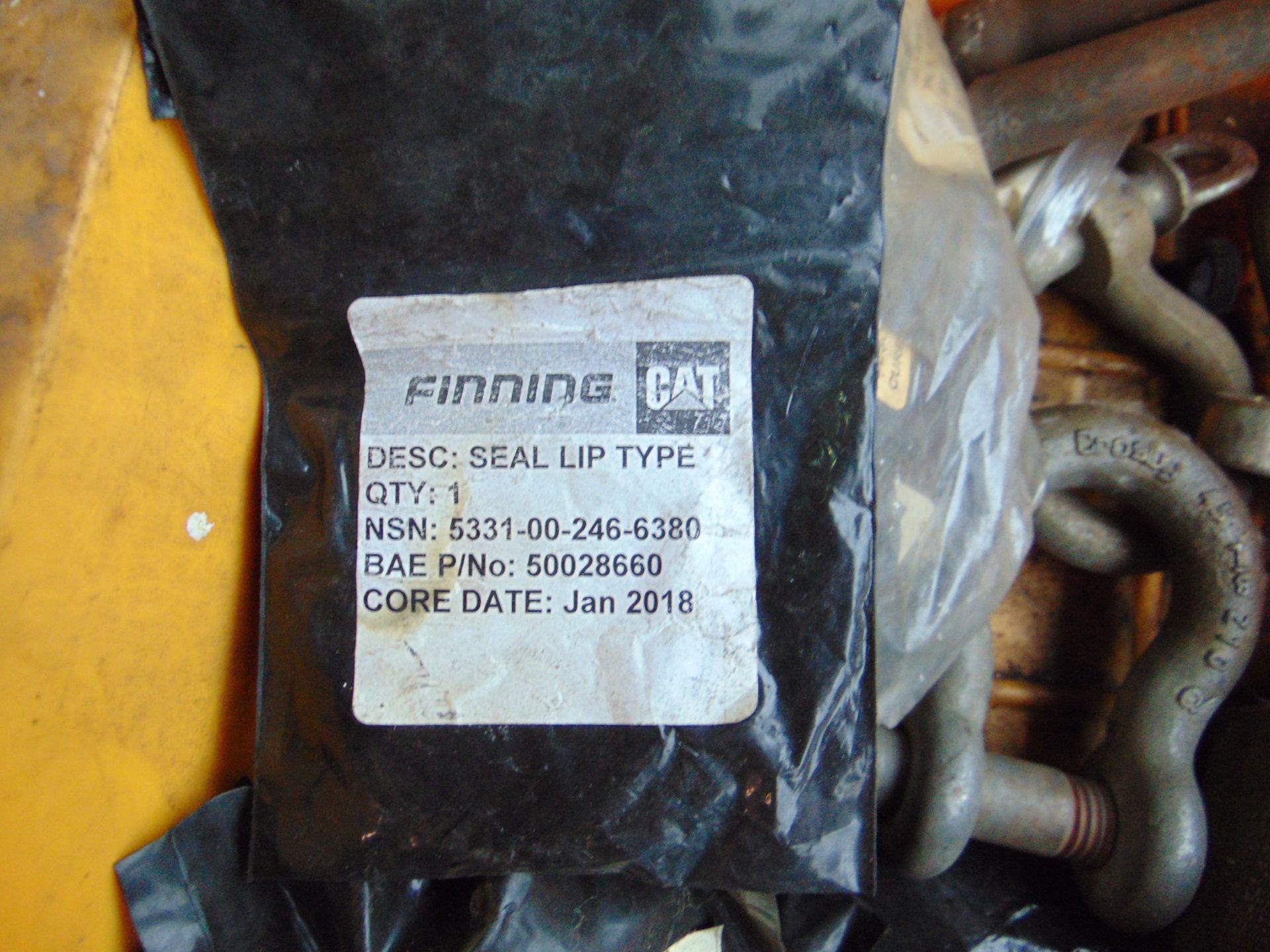 D Shackles, Pins, Caterpillar Spares etc - Image 3 of 4