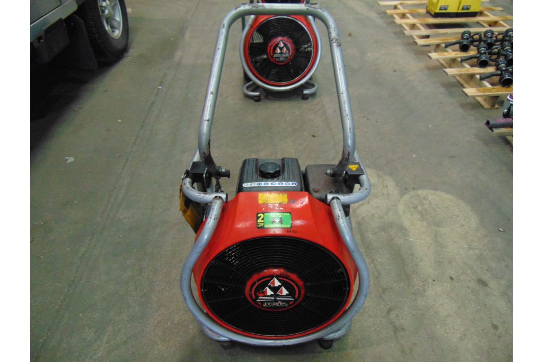Leader MT236 Petrol Driven Fan / Smoke Blower - Image 1 of 4