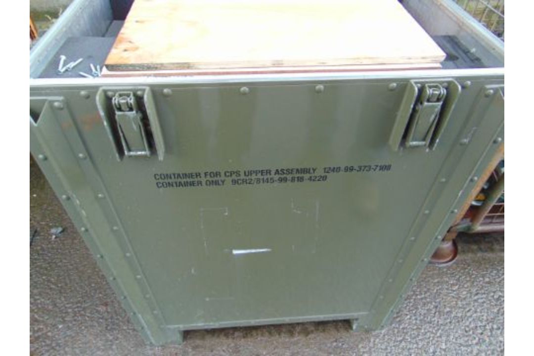 AFV Sight Periscope Gyro Stabilized Head assembly for MBT Challenger Tank in Transit Case - Image 8 of 8