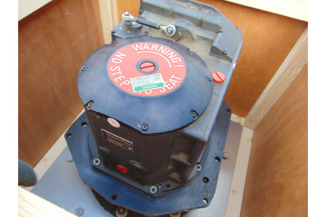AFV Sight Periscope Gyro Stabilized Head assembly for MBT Challenger Tank in Transit Case - Image 5 of 8