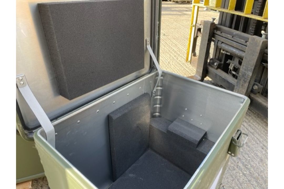 UNISSUED ZARGES ALUMINIUM WATERPROOF TRANSIT CASE 60X40X50 cms - Image 2 of 3