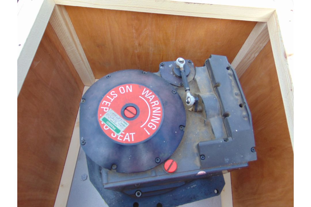 AFV Sight Periscope Gyro Stabilized Head assembly for MBT Challenger Tank in Transit Case - Image 5 of 11