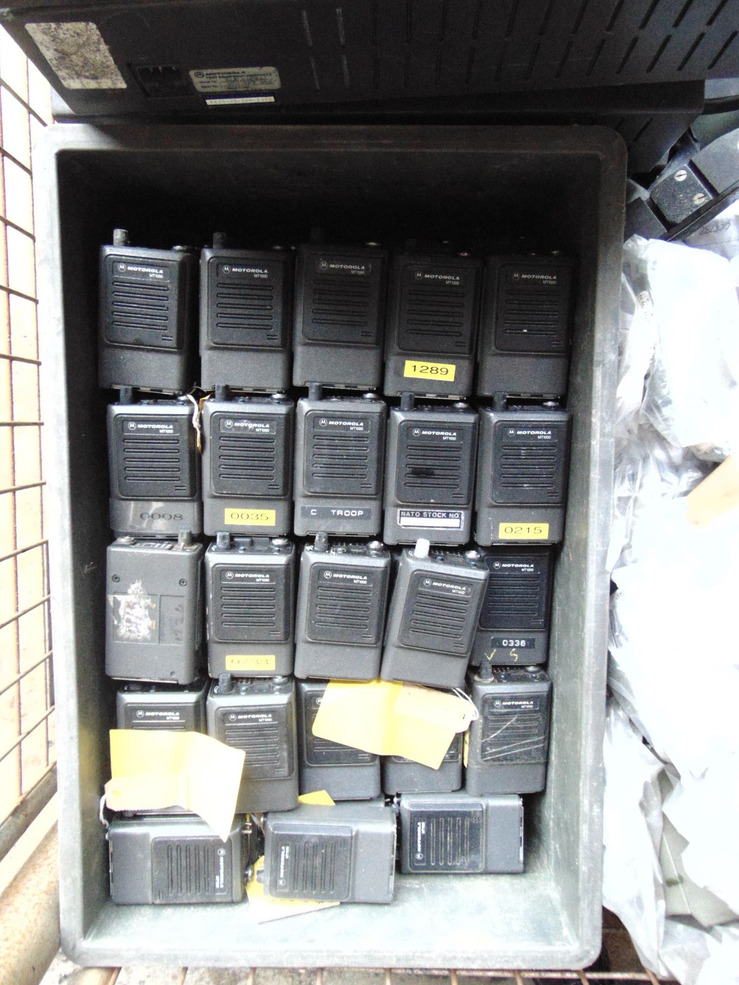 1 x Stillage of Clansman Radio Equipment inc MT1000 Walkie-Talkies x 120, Chargers ect - Image 5 of 10