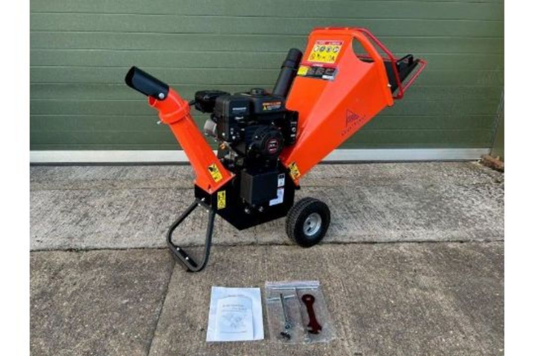 Brand New and unused, Armstrong DR-GS-65H Electric start Petrol Wood Chipper - Image 1 of 20