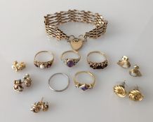 Three Edwardian 9ct yellow gold rings, two with opals, the other garnets, sizes P, N, P
