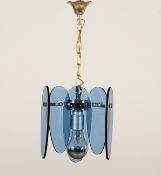 DESIGN-DECKENLAMPE, Metall, verchromt, blau getöntes Glas, H 52, 1960er/70er Jahre 
