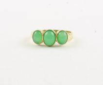 CHRYSOPRAS-RING, 375/ooo Gelbgold, RG 62, 3,7g 