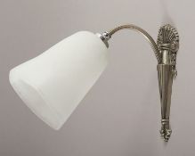 Wandlampe, Degué