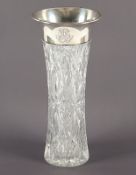 Kristallvase mit Silberrand, 1914