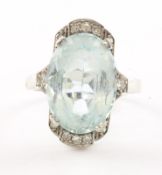 Aquamarinring, 585/ooo WG, kl. Brill., Stein lose, 5,6g