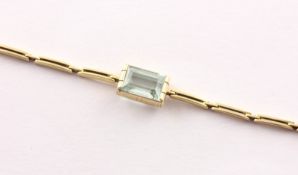 Armband, 585/ooo GG, besetzt mit einem Aquamarin