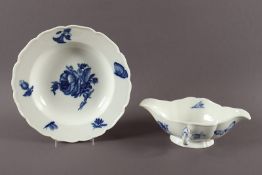 Sauciere und Teller aus königlichen Besitz, Friedrich Wilhelm IV. , KPM BERLIN, um 1830-47