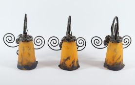 DREI WANDLAMPEN, Schirme signiert Muller Freres, um 1925