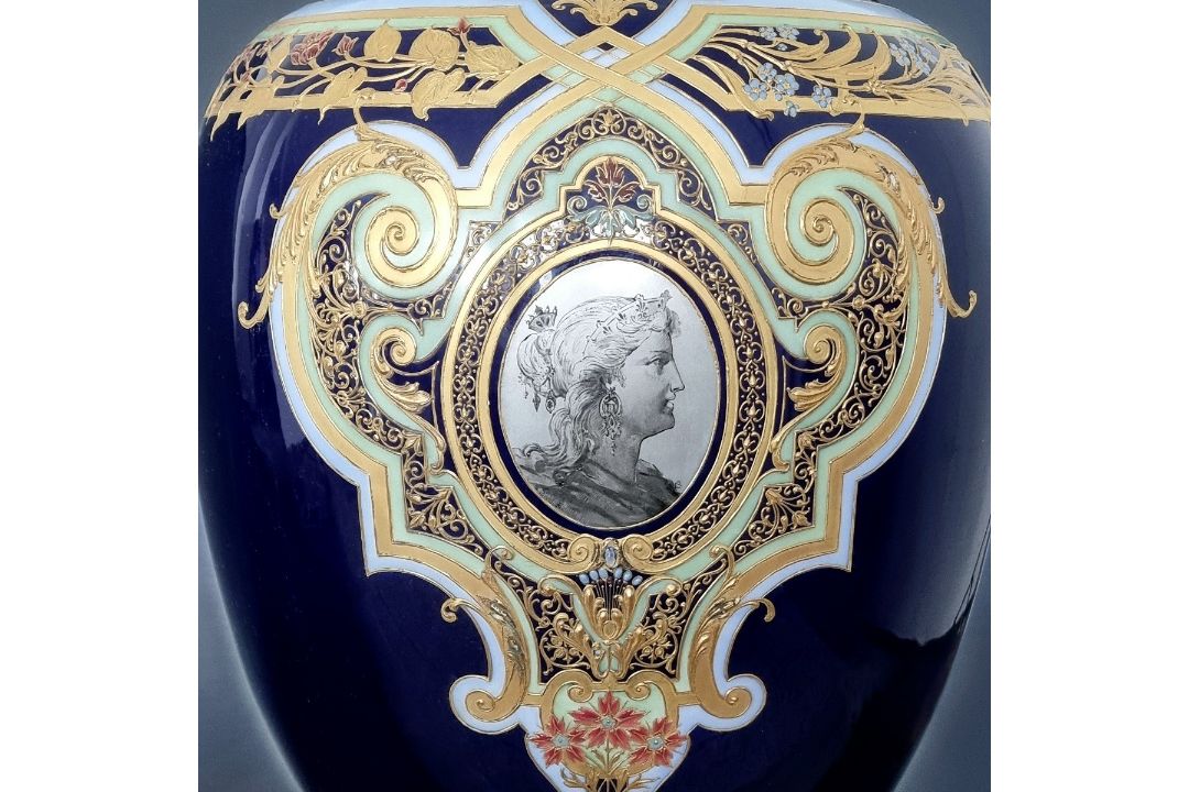 KPM Berlin, große Victoria Vase, 104 cm, „Juwelendekor“ - Bild 3 aus 16
