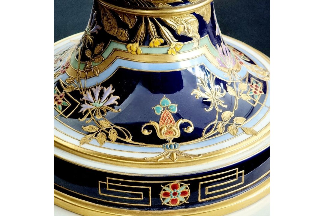 KPM Berlin, große Victoria Vase, 104 cm, „Juwelendekor“ - Bild 12 aus 16