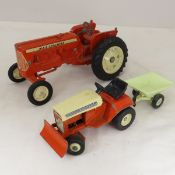 ERTL D-15 Tractor & Lawn & Garden Tractor Set 1/16