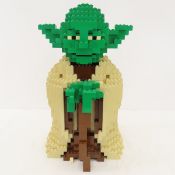 Lego Yoda assembled, 14