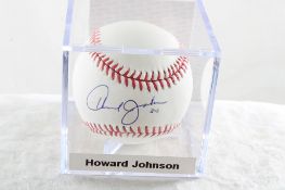 MLB Autographed Baseball Howard Johnson in Case