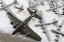 Model Airplanes & Pictures & ID History of Planes