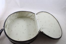 1962 Barbie Ponytail Doll Round Hat Box Case