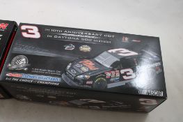 2 Dale Earnhardt Nascar 1:24 Diecast Cars