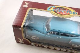 1948 Trucker Diecast Road Legends 1:18 Scale