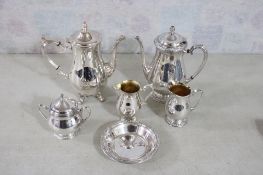 Henley Queen Bess & Wm Rogers Silverplate Sets