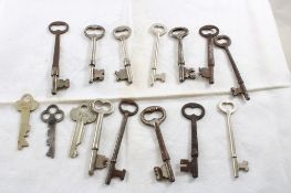 15 Skeleton Keys Some Marked