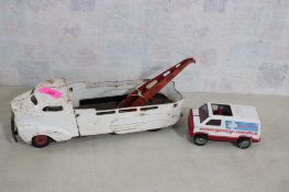 Wyandotte Pressed Steel Tow Truck, Tonka Truck